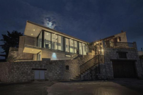 Hotels in Lysos